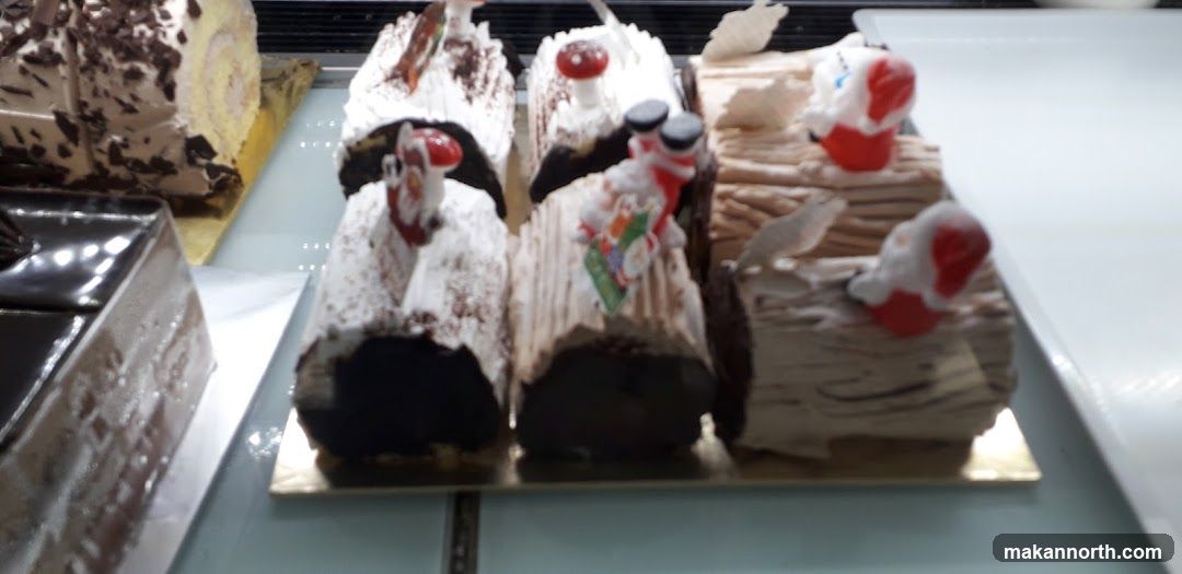 Christmas Log Cakes