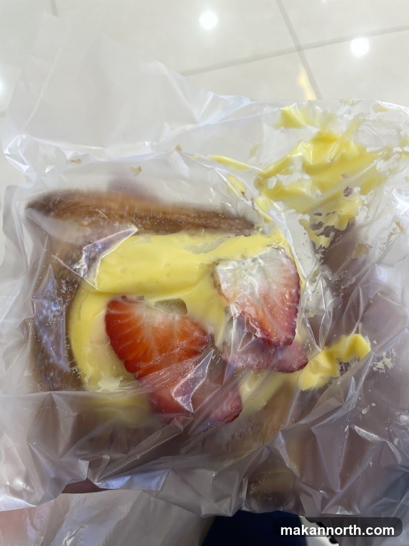 Strawberry Custard Pastry