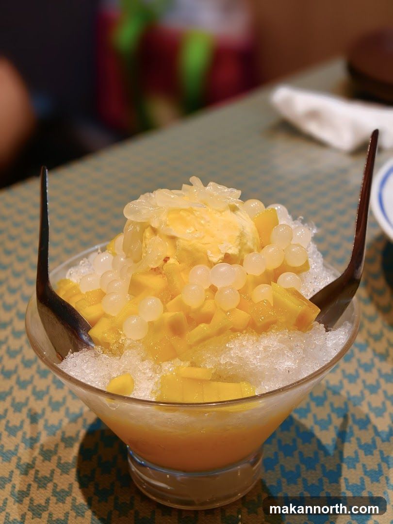 Mango shaved ice dessert