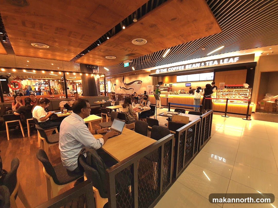 The Coffee Bean & Tea Leaf Interior