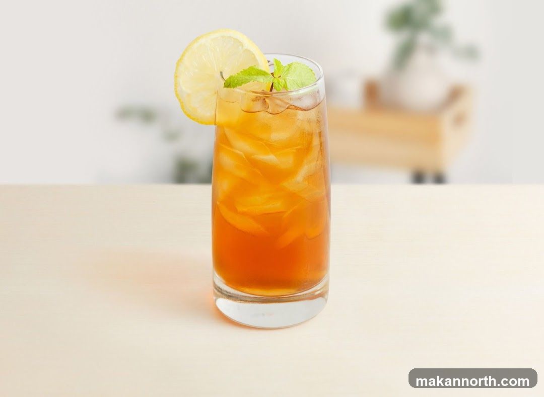 Iced Tea with Lemon and Mint