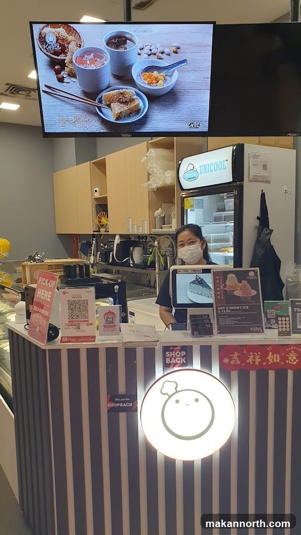 Dessert Shop Counter