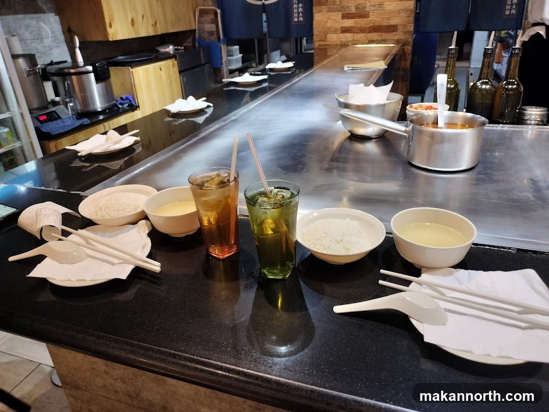 Teppanyaki Counter with Drinks and Rice