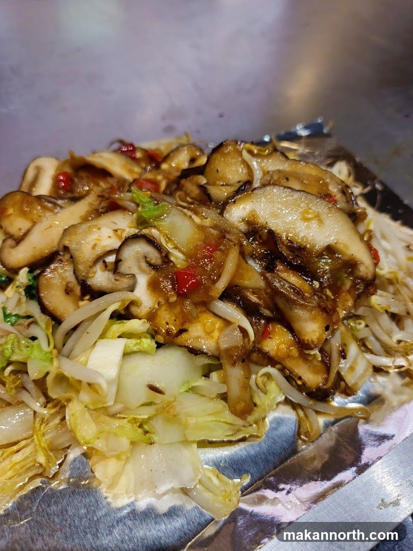 Stir-fried Mushrooms and Vegetables