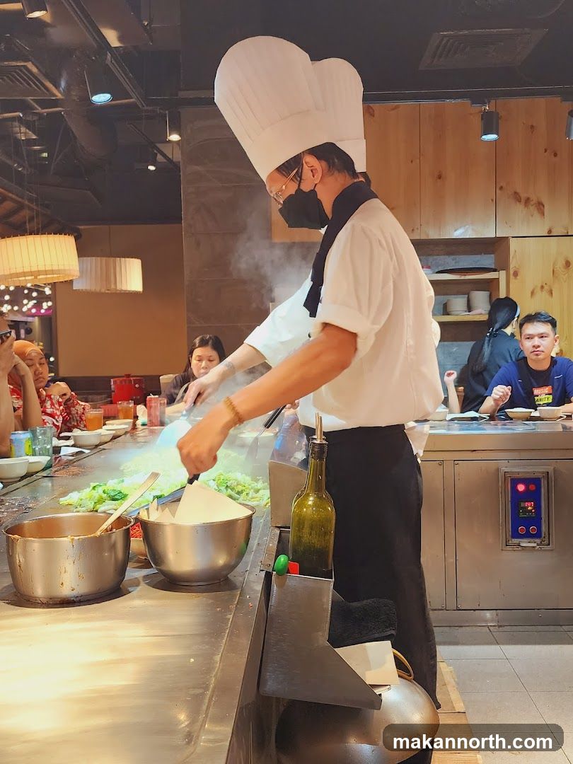 Teppanyaki Chef Cooking