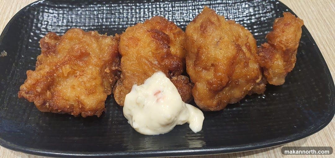 Fried Chicken Bites with Dip