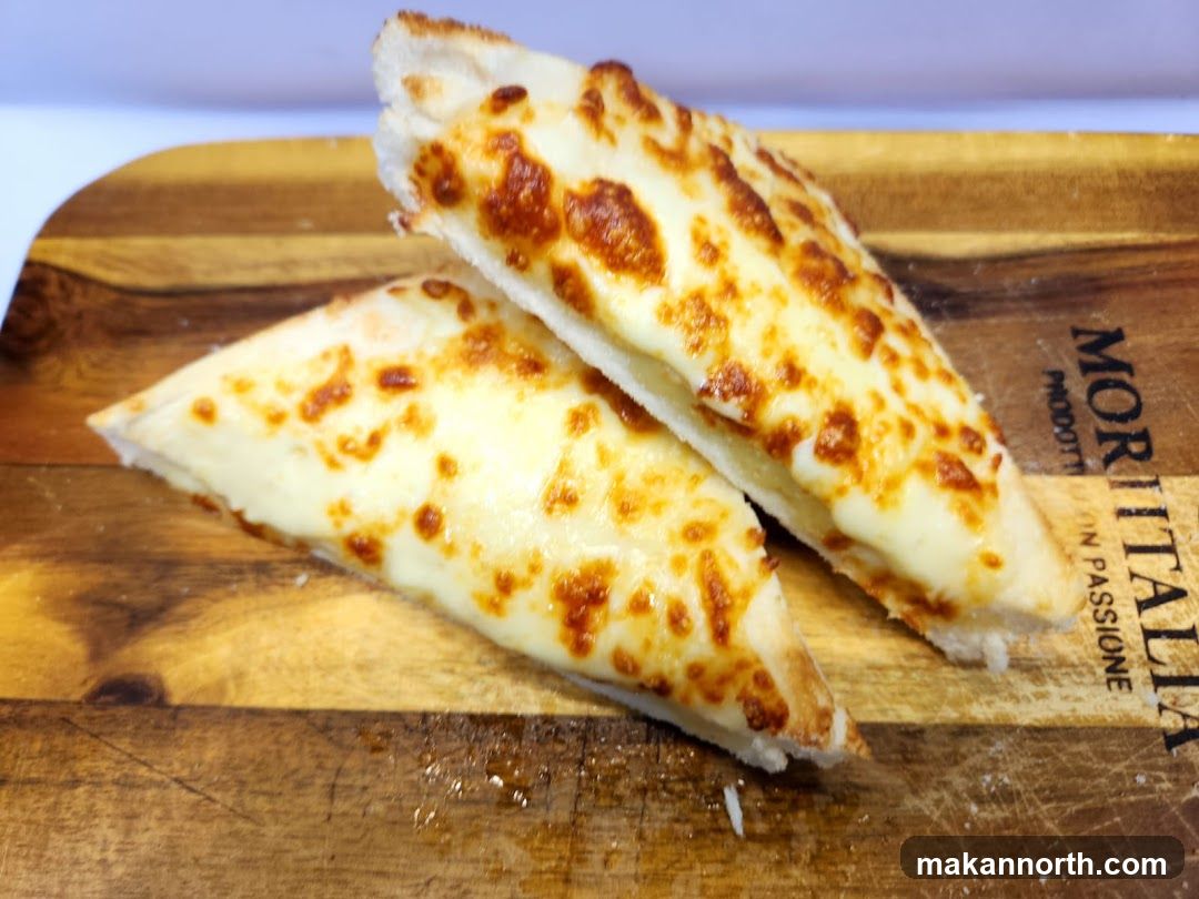 Cheesy Bread Slices