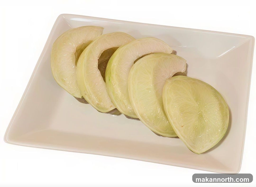 Sliced Limes on a Plate