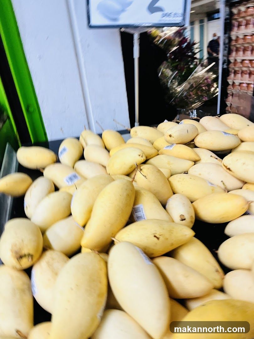 Pile of Mangoes