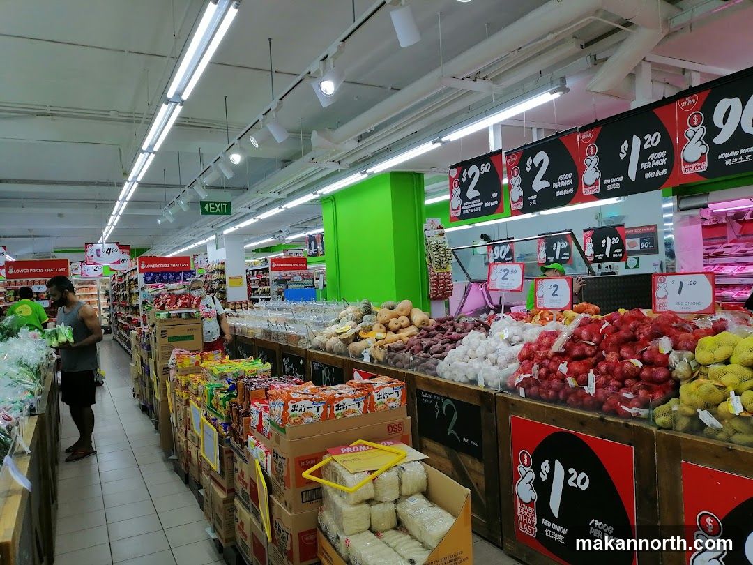 Supermarket Produce Aisle