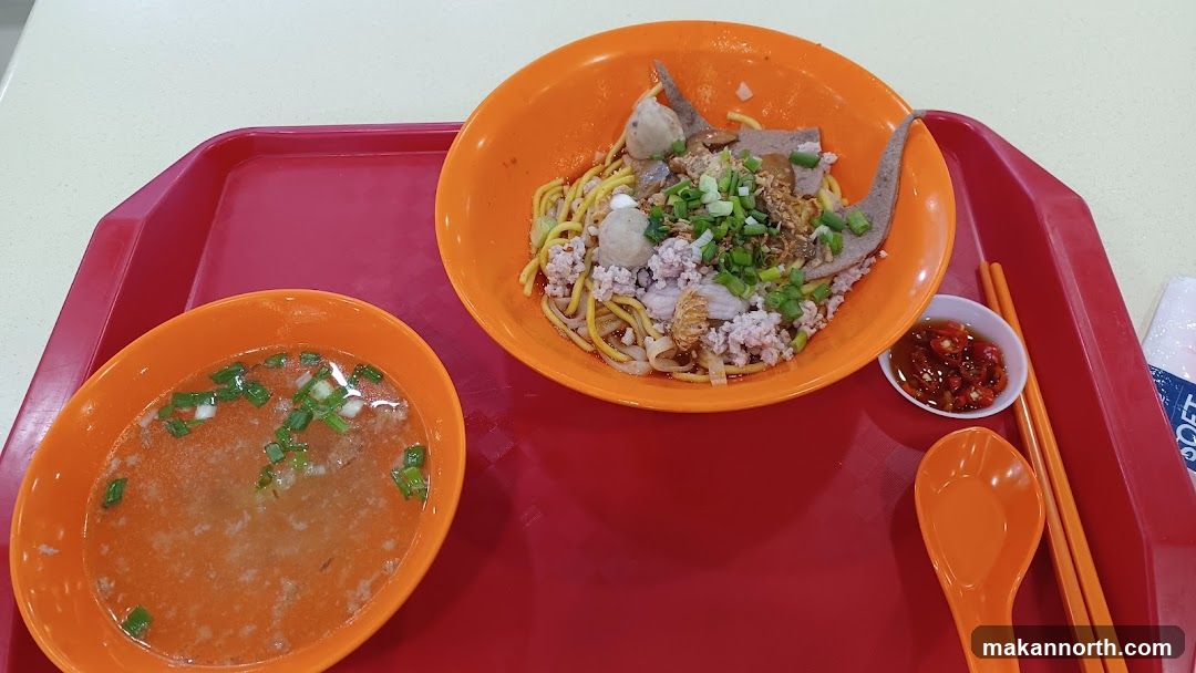 Noodles with Soup and Chili