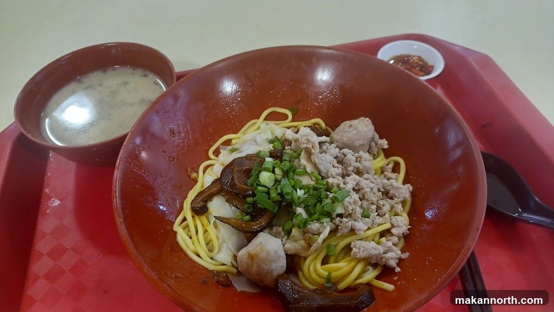 Noodles with Minced Pork and Mushrooms
