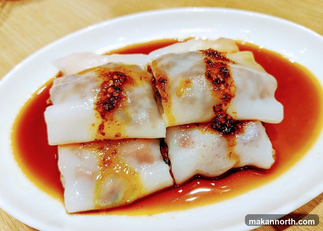 Steamed Rice Rolls with Chili Oil