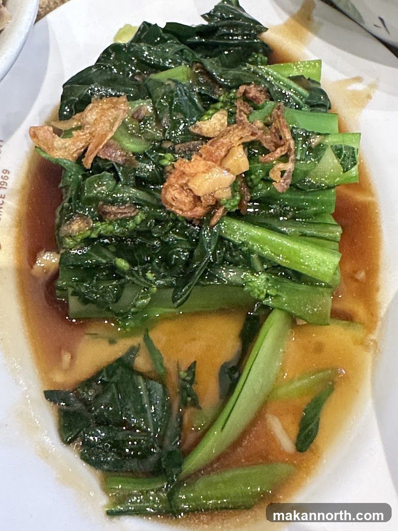 Stir-fried Greens with Fried Shallots