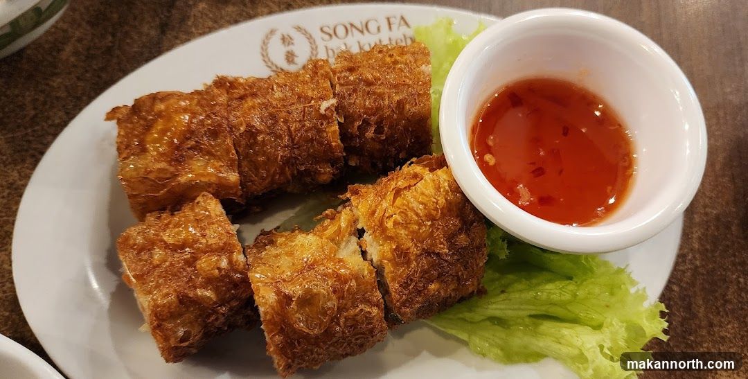 Fried Rolls with Dipping Sauce