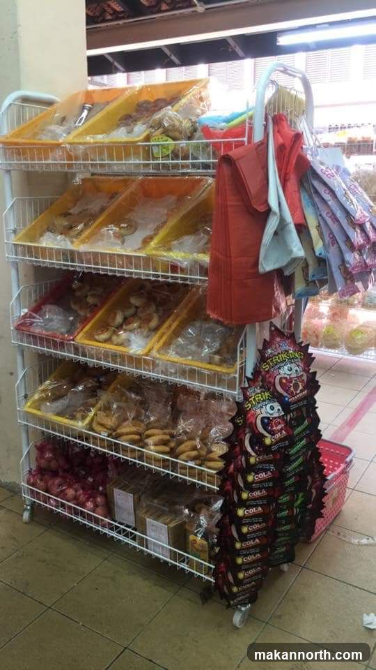 Snack and Bread Display