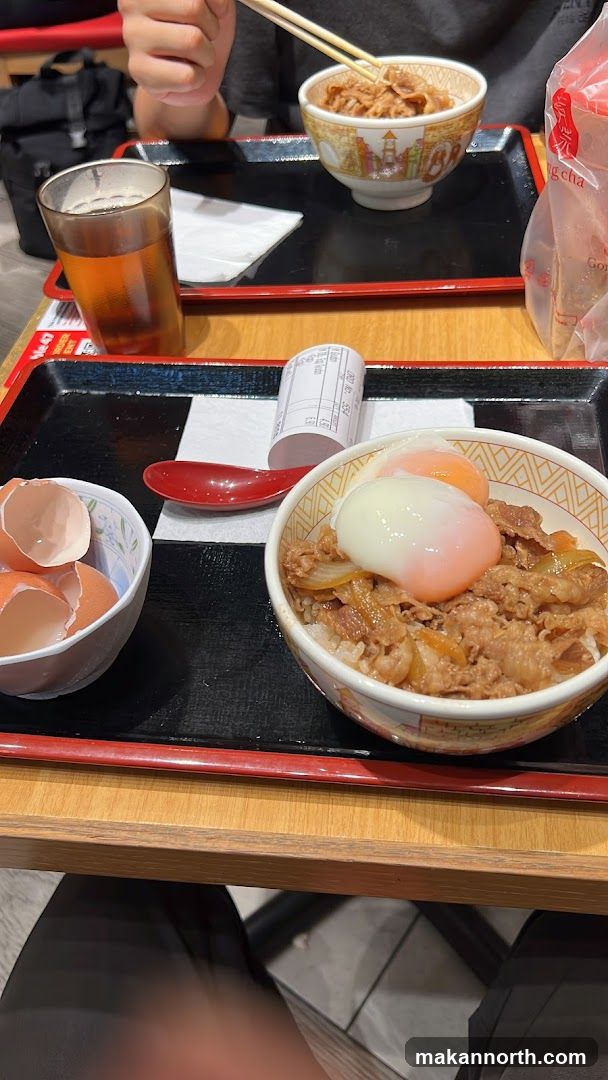 Beef Bowl with Eggs and Drink