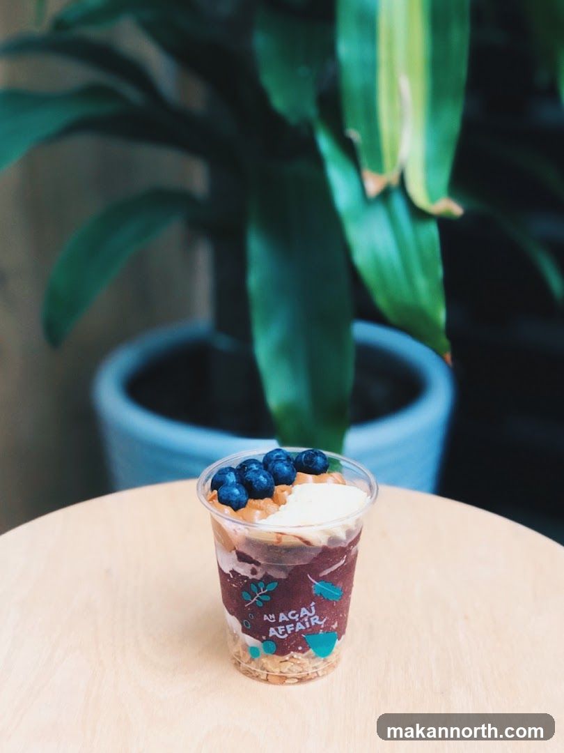 Acai Bowl with Blueberries and Peanut Butter