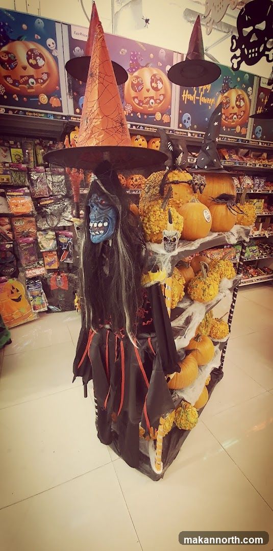 Halloween Decorations Display