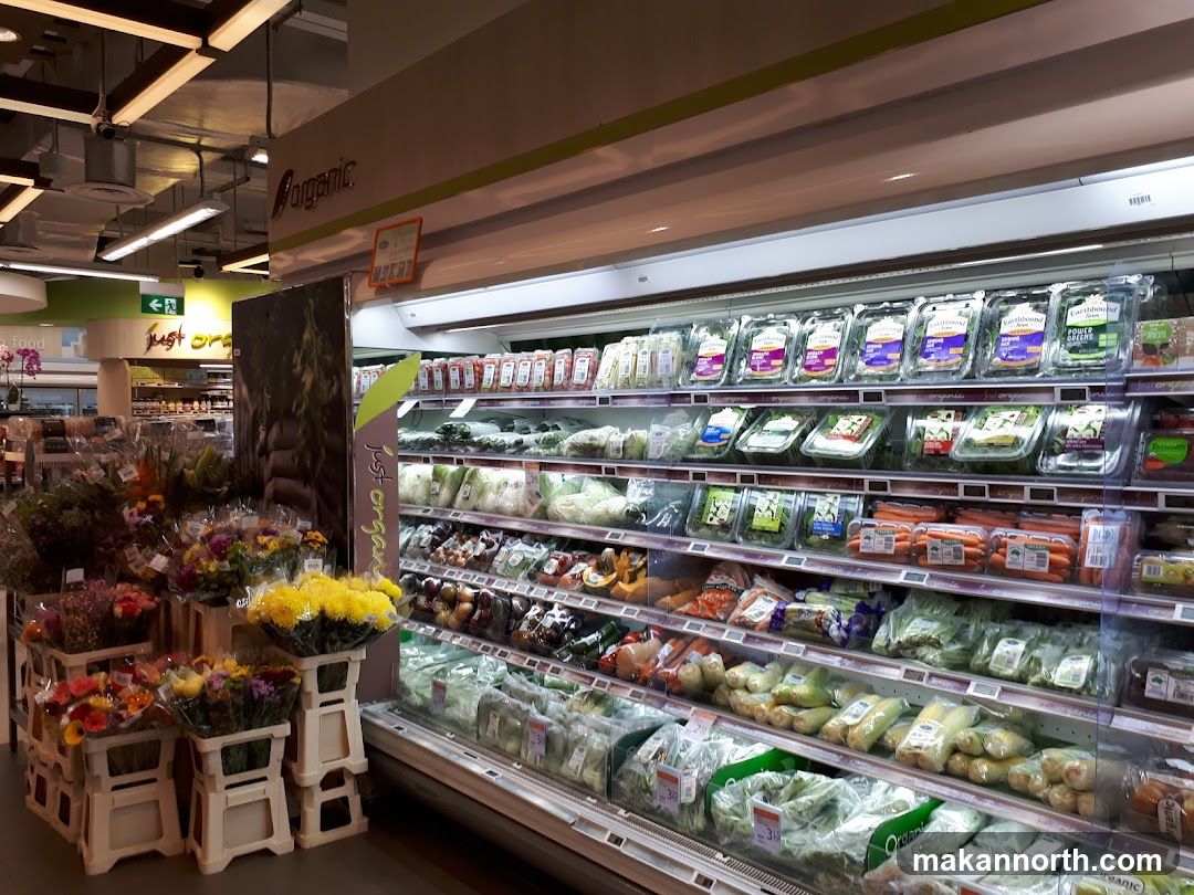 Organic Produce Aisle