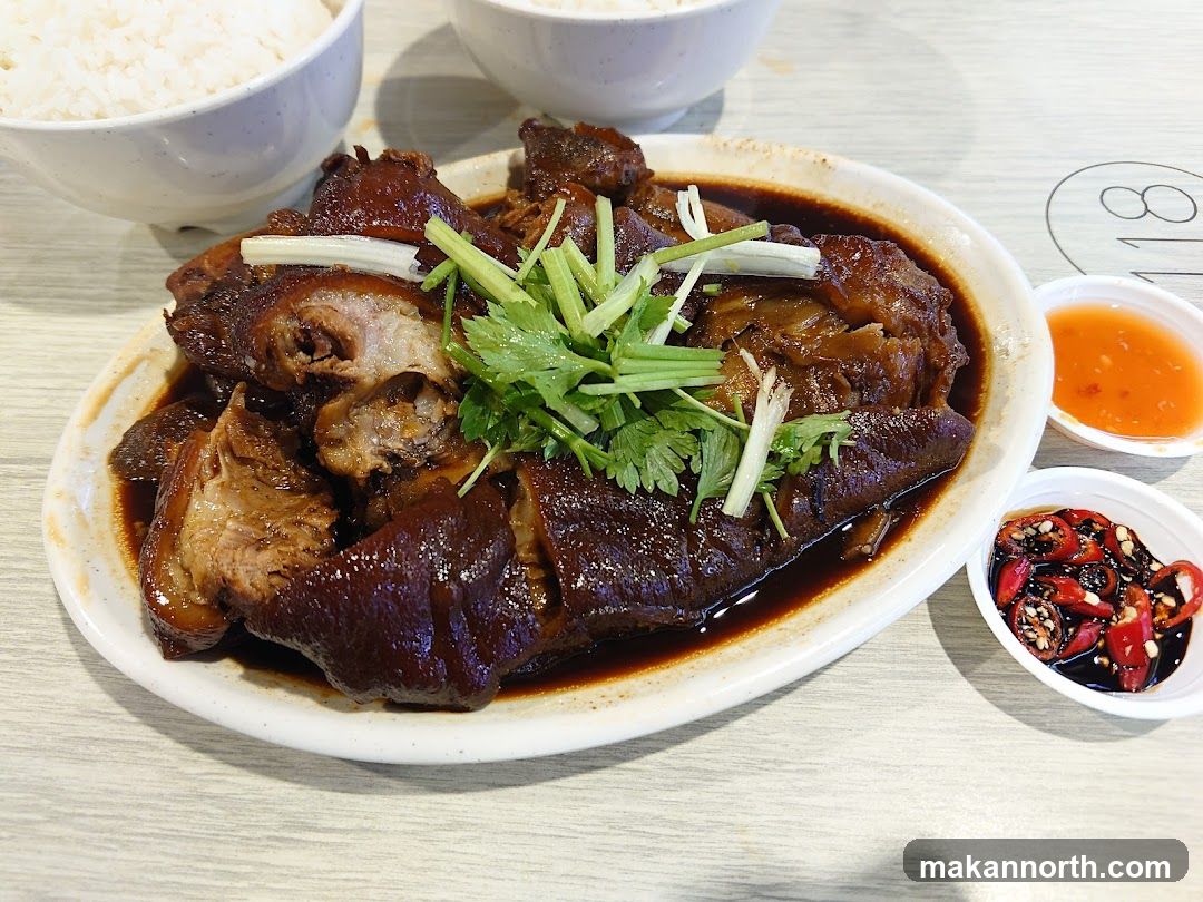 Braised Pork Knuckles with Rice