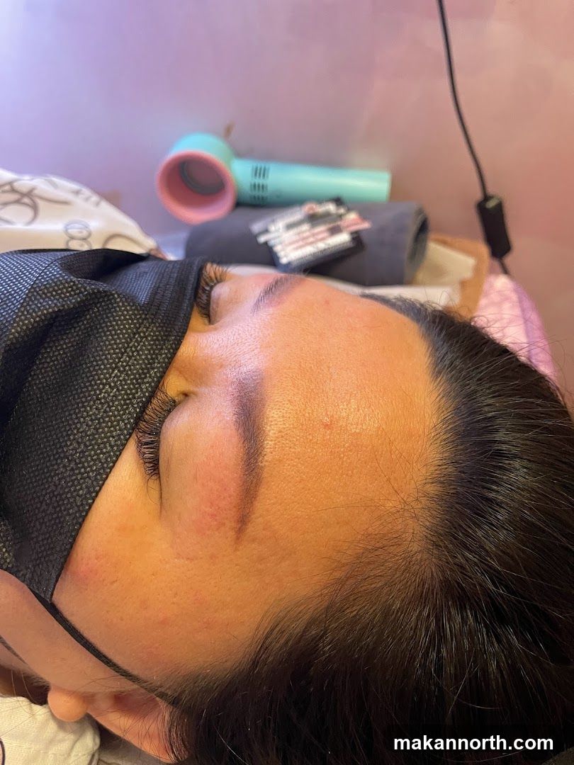 Eyelash Extension Application