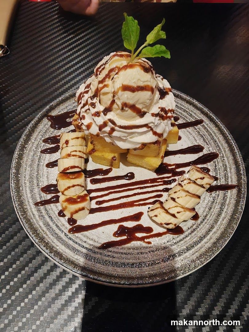 Dessert with Ice Cream and Bananas