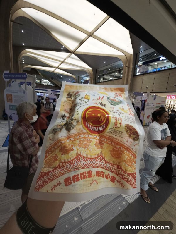 Product Packaging with Chinese Text and Illustrations
