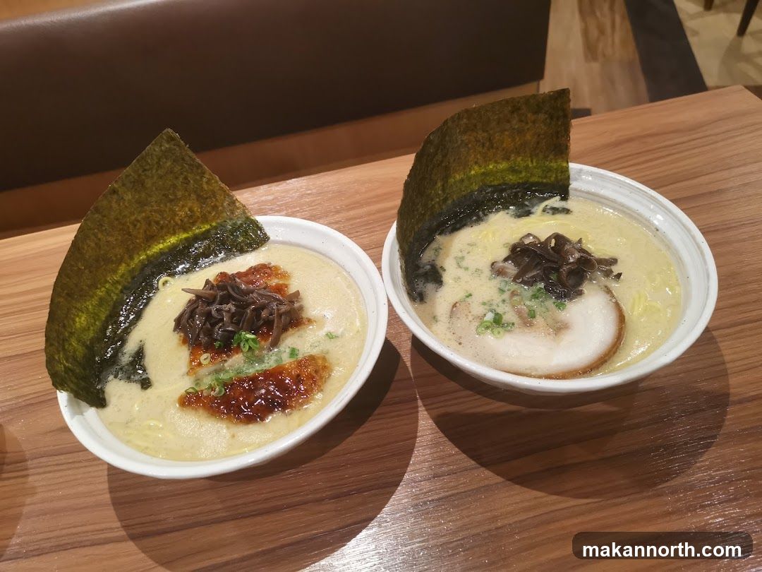 Two bowls of ramen
