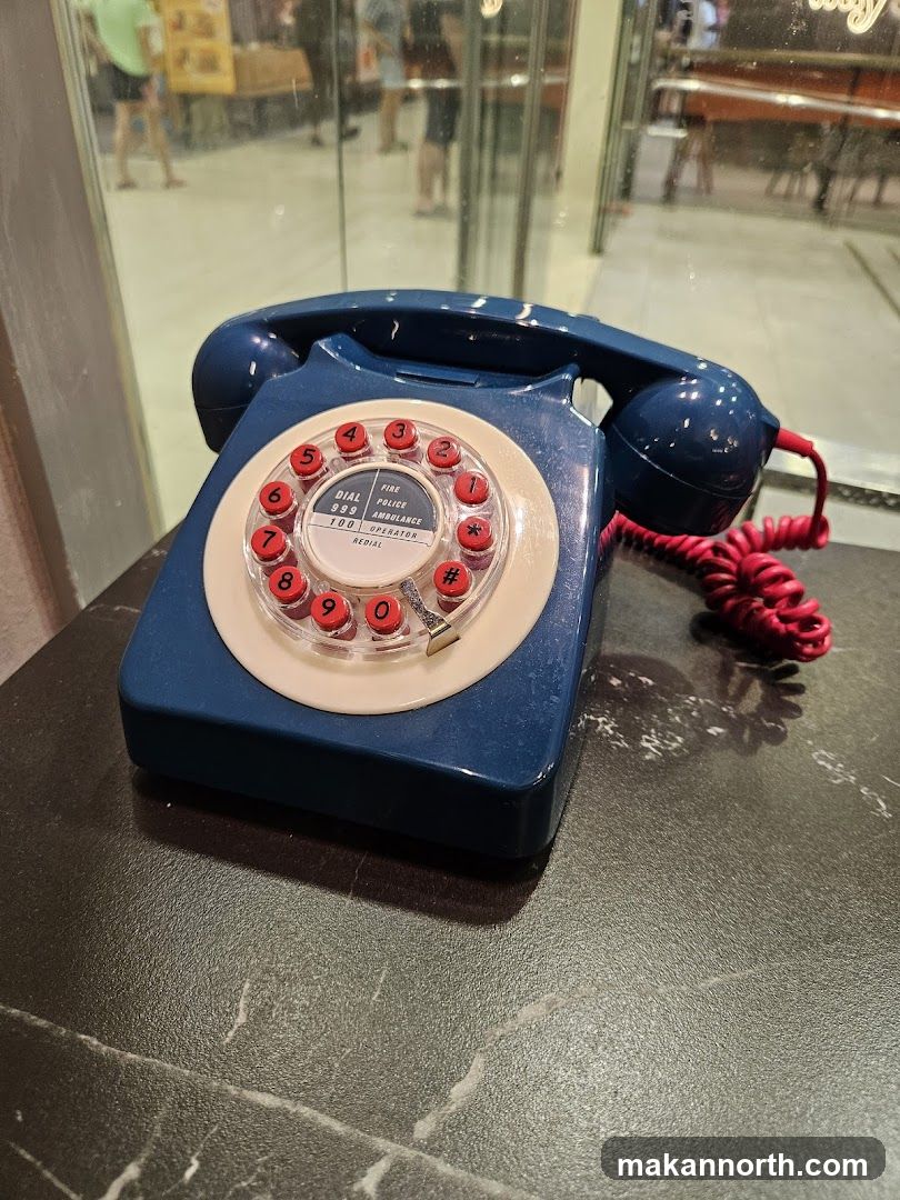 Retro Rotary Phone