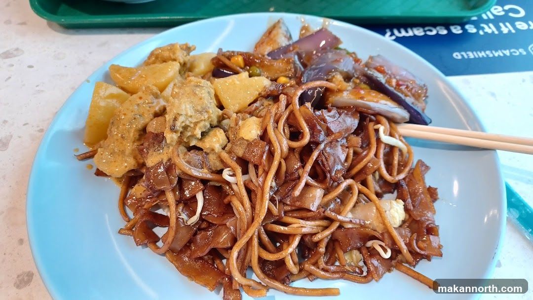 Plate of Noodles and Vegetables