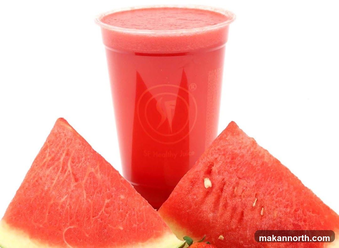 Watermelon Juice with Watermelon Slices