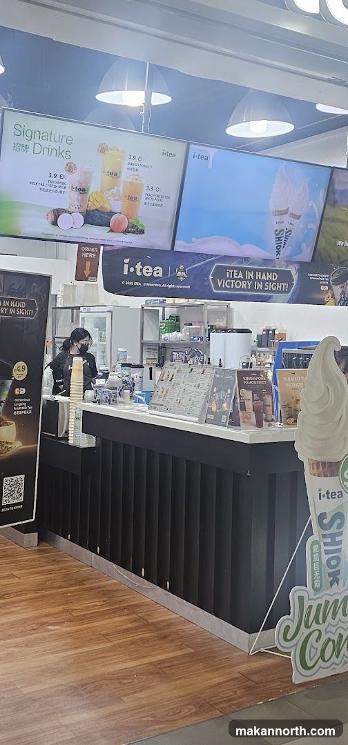i-tea Drink Menu and Counter