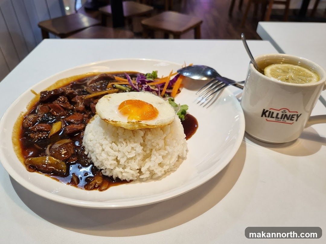 Beef with Rice and Fried Egg