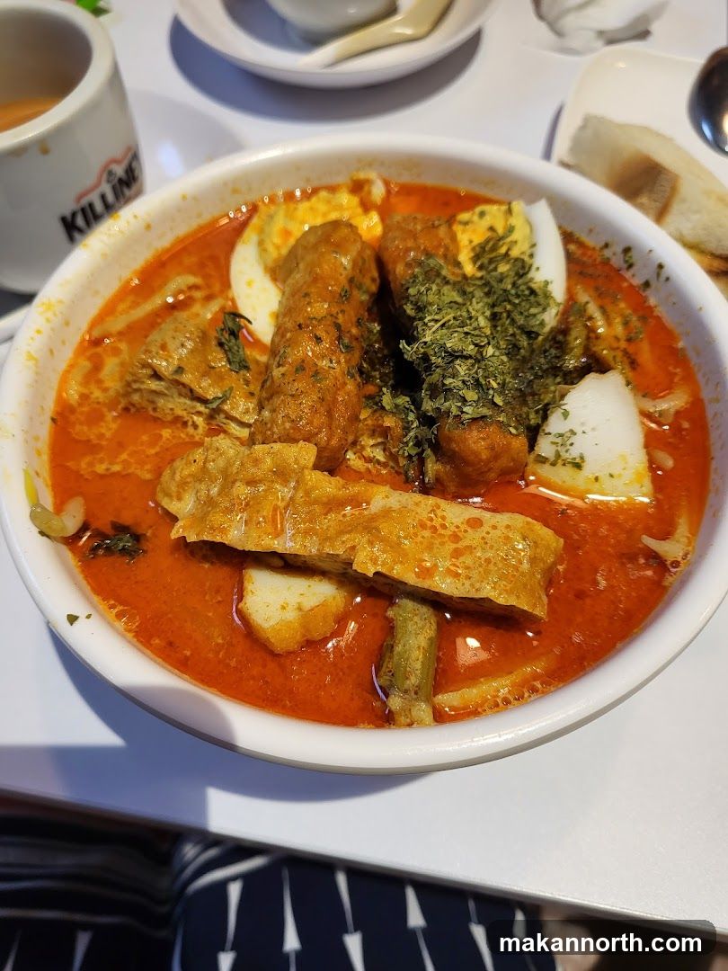 Laksa with Egg and Fish Cake