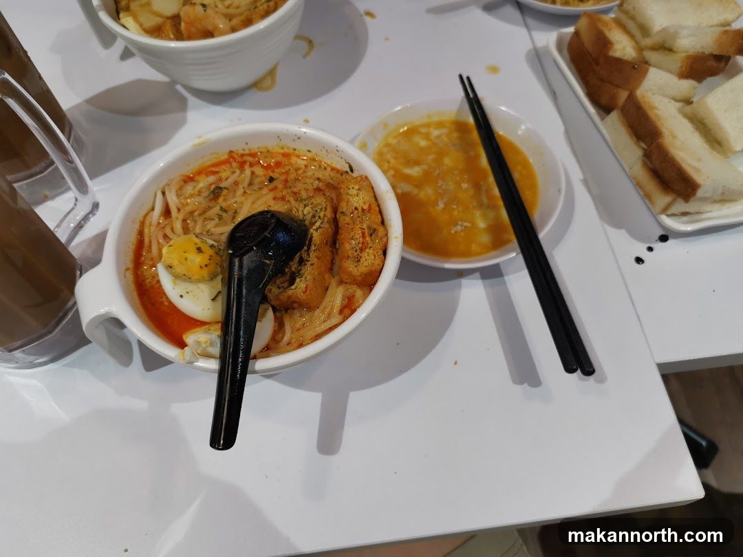 Laksa and Toast