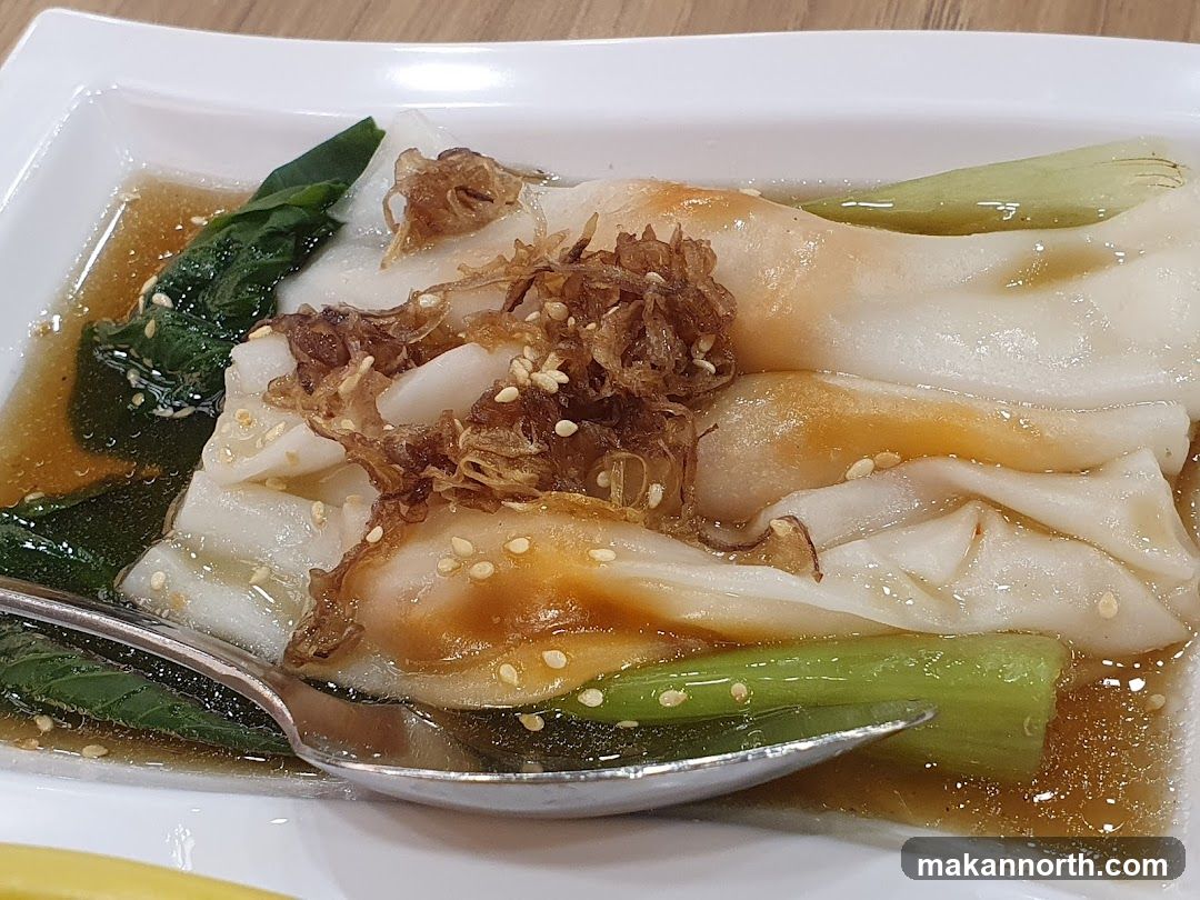 Steamed Rice Rolls with Sauce