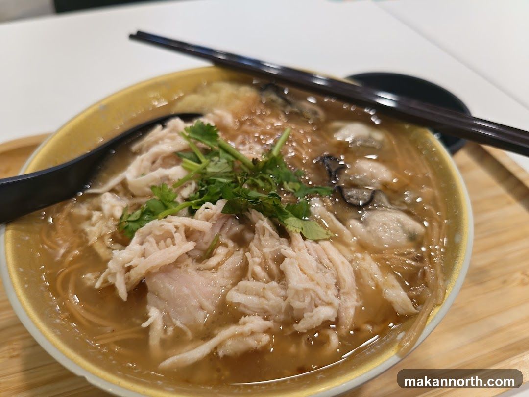 Oyster and Shredded Chicken Noodle Soup