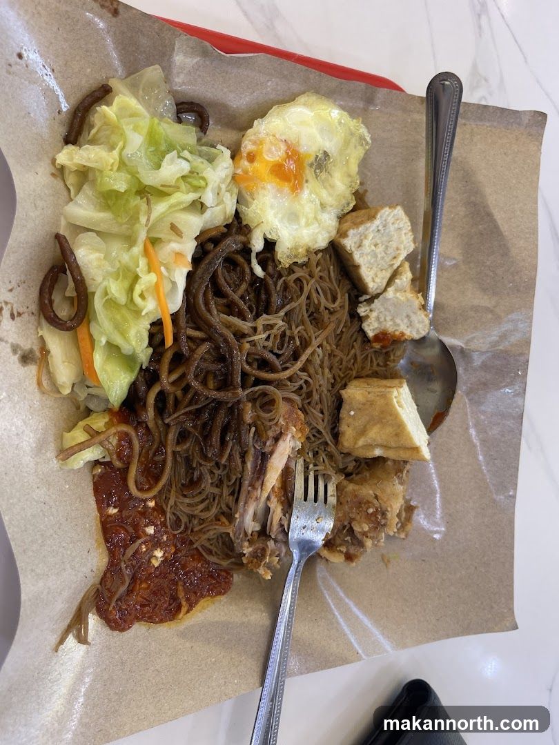 Noodles with Fried Egg and Tofu