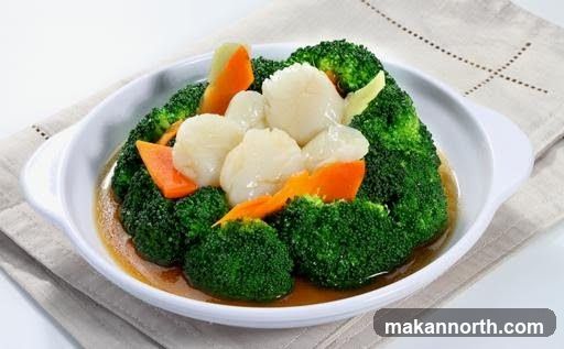 Broccoli and Scallops