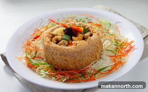 Crispy Taro Nest with Stir-Fried Filling