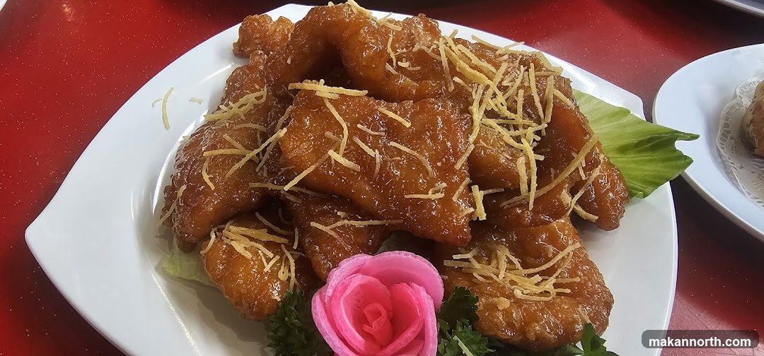 Fried Fish with Shredded Topping