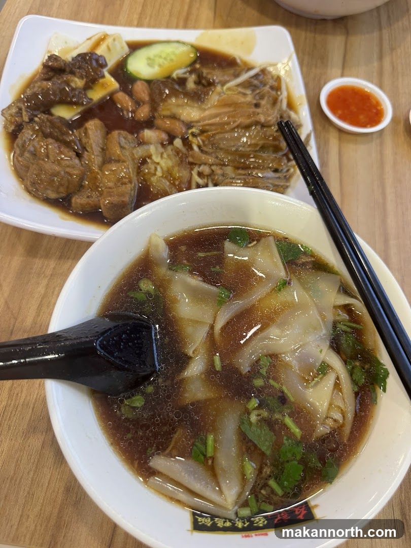 Noodle Soup and Braised Dish
