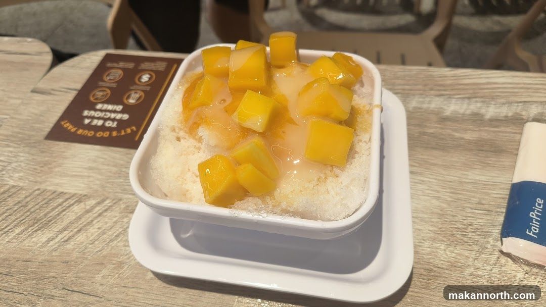 Mango shaved ice dessert