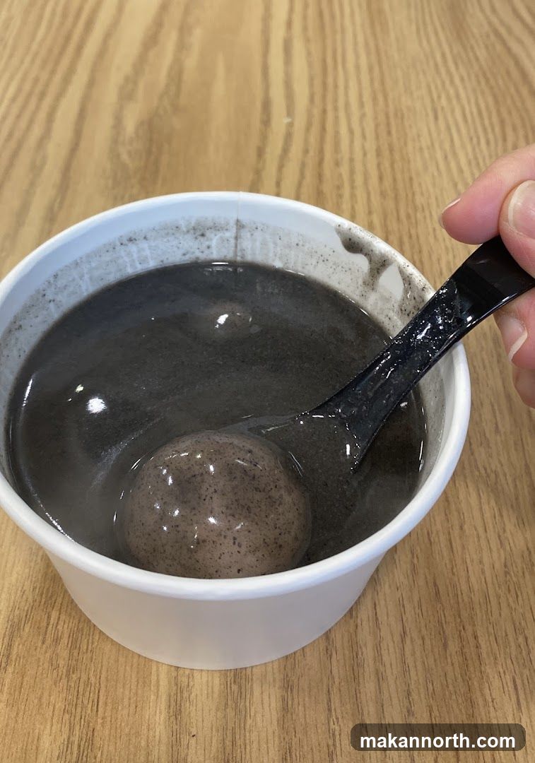 Black Sesame Soup with Tangyuan