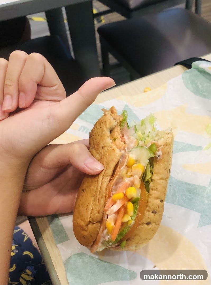 Sub sandwich with vegetables