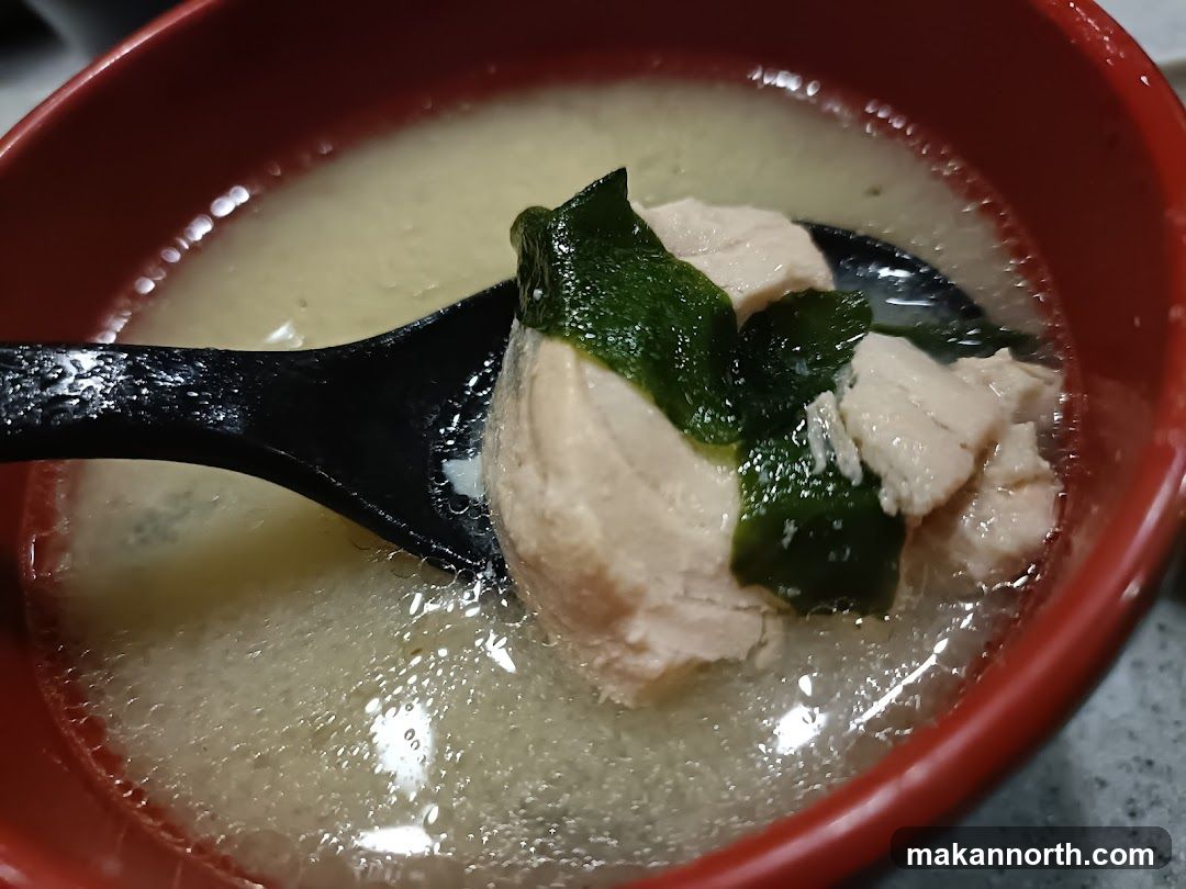 Miso soup with fish and seaweed