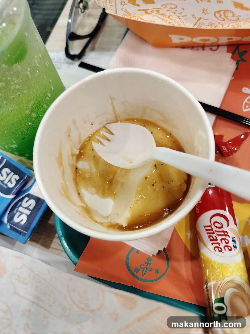 Mashed Potatoes with Gravy