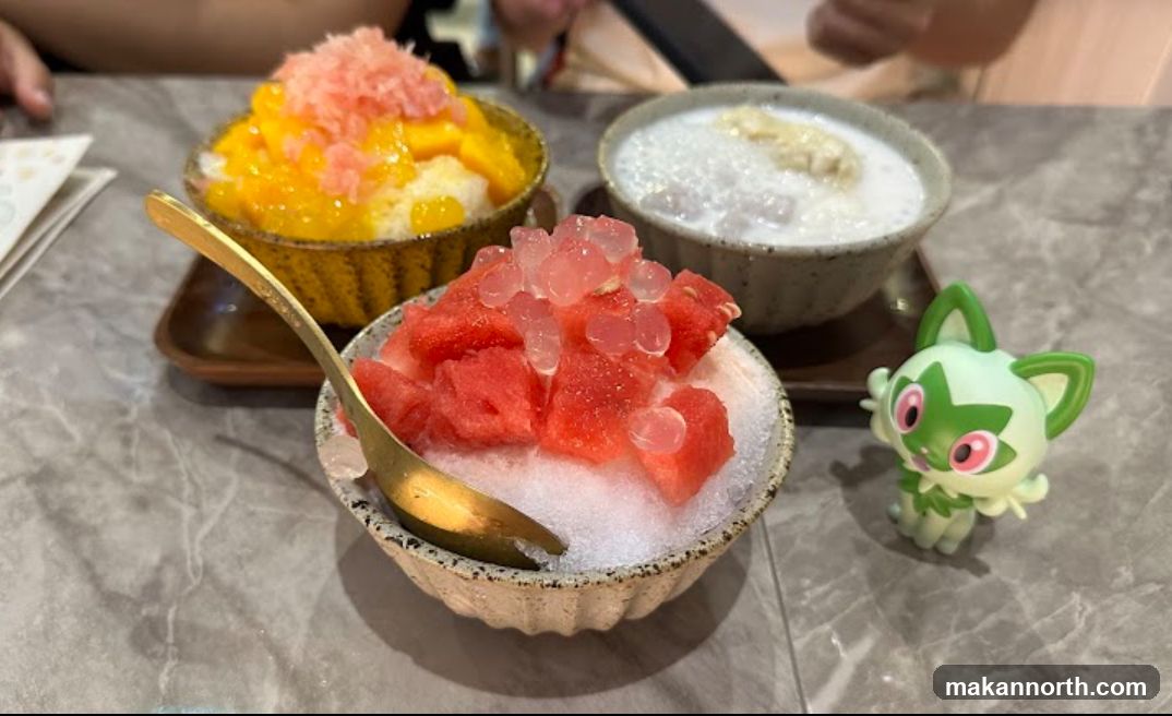 Dessert Bowls and Toy