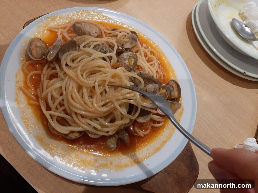 Spaghetti with Clams
